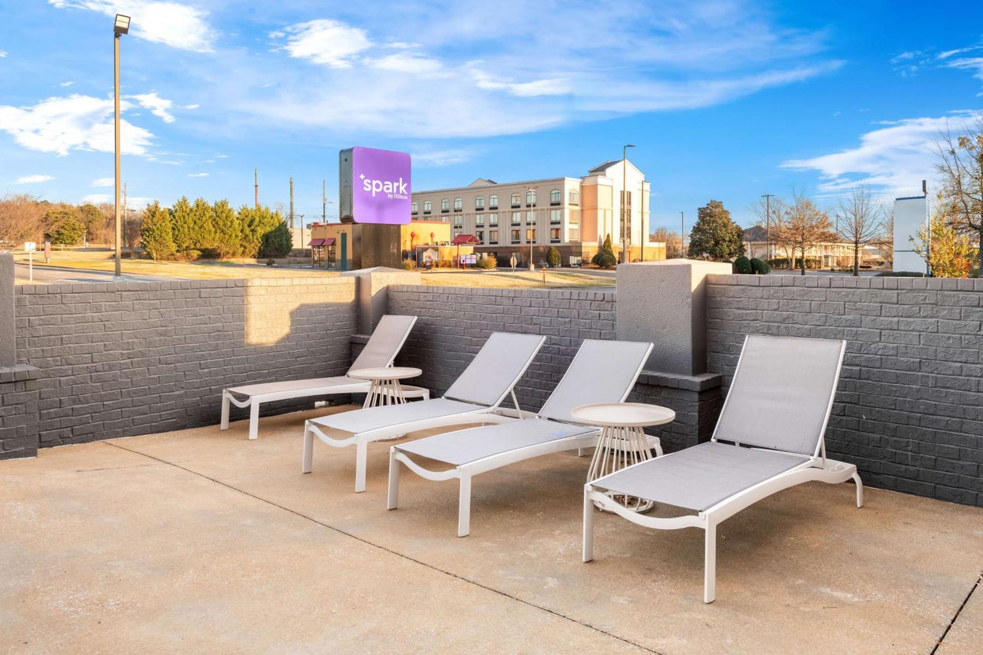 Spark By Hilton Oxford Exterior foto